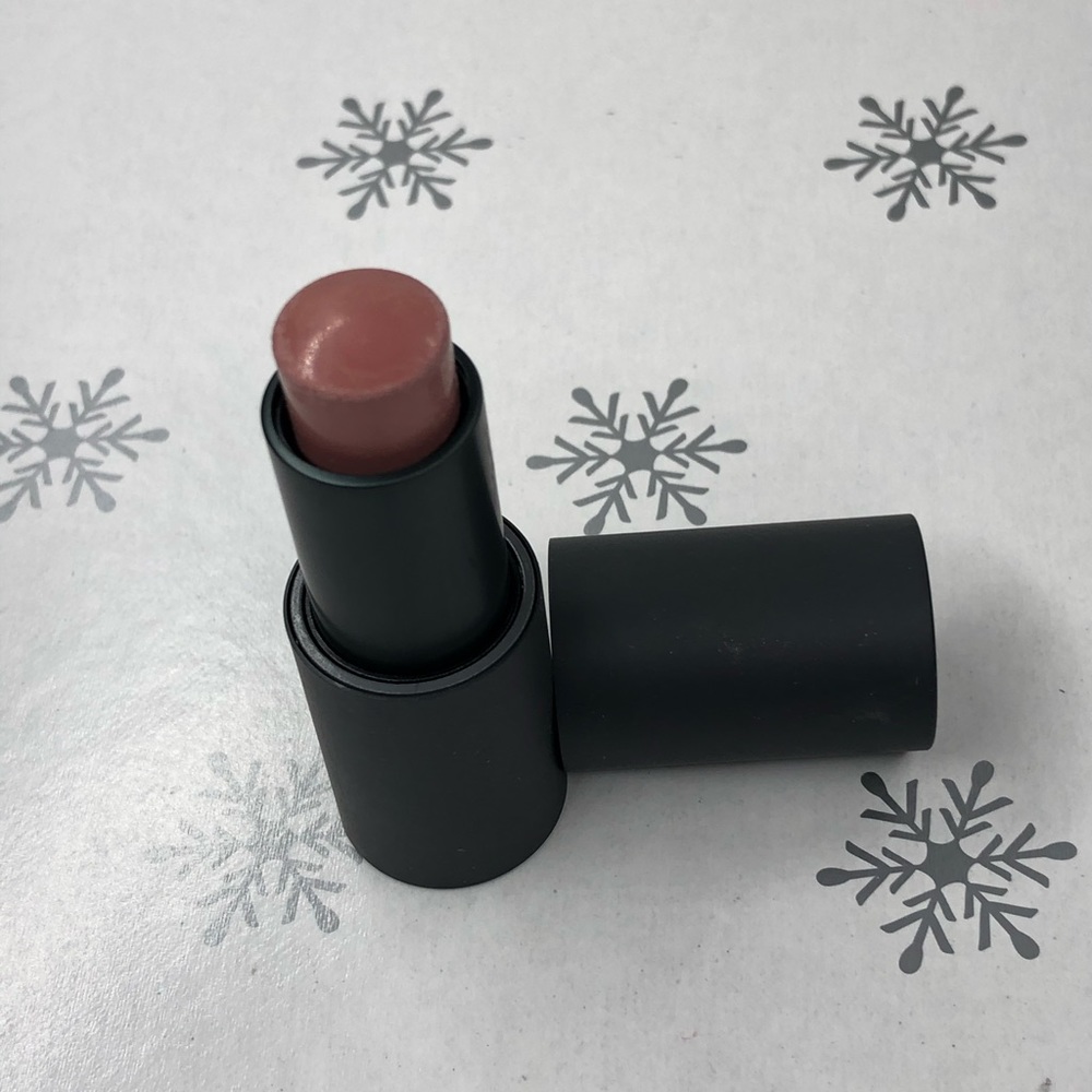BIte lipstick